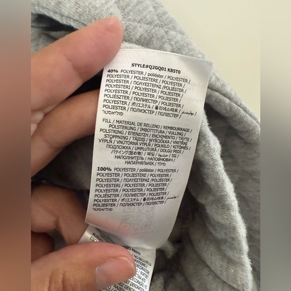 Guess Quilted Sweatshirt, size large. - Picture 7 of 8